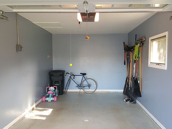 Insulated garage