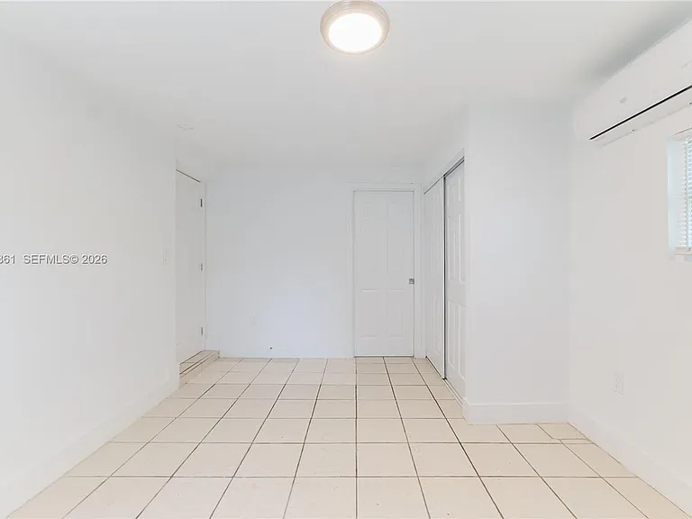 6130 Flagler St — Photo 14