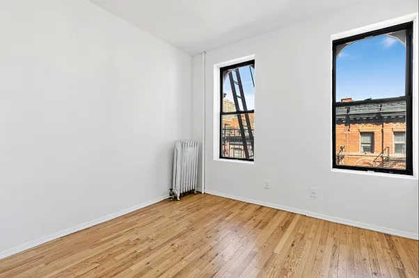 Rented by Compass | media 24