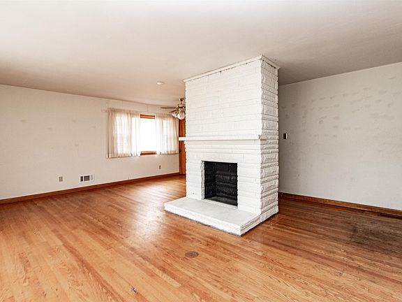 4th image of 2930 Madge St