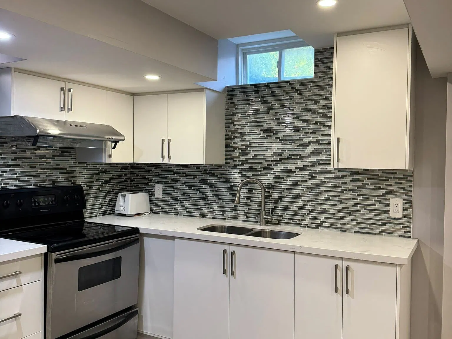 1 bed, $1,600 — Photo 2