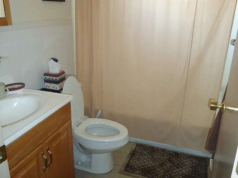 286 Pine St — Photo 16