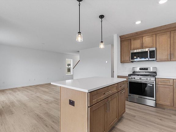 5th image of 615 Belmont DRIVE