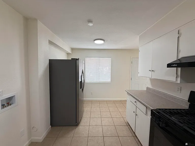 723 N Musgrove Ave — Photo 10