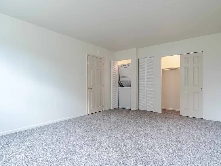 Congress Apartment Homes — Photo 12