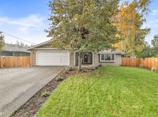 1974 Hamilton Ln, Grants Pass, OR 97527