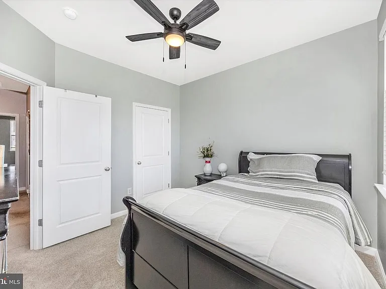 867 Amity St #1 — Photo 39