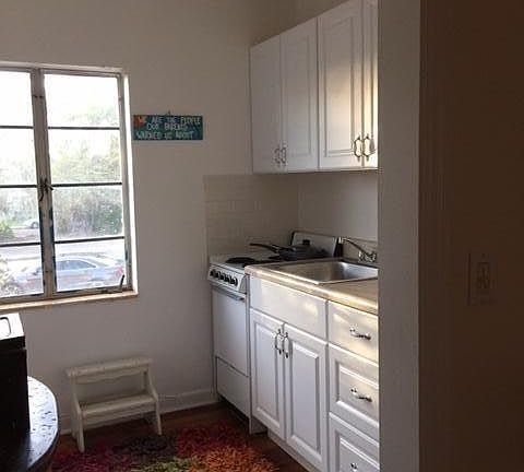4th image of 31 S Golfview Road #12