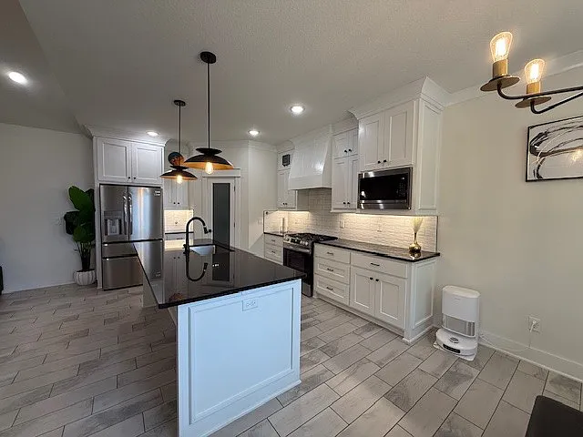 2061 Larry Ln — Photo 9