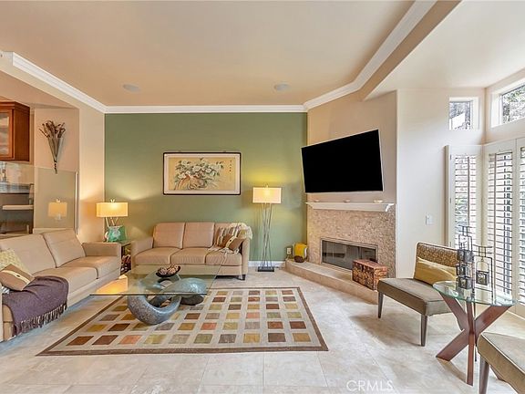 2nd image of 6056 Shadowbrook Cir