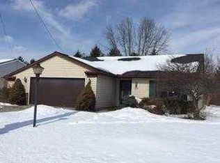 316 E Cole Rd, Fremont, OH 43420