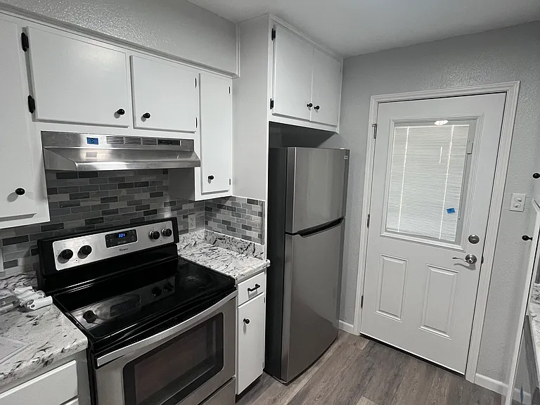 920 E Escondido Rd #D — Photo 5
