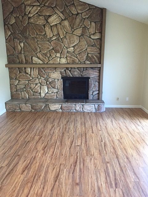 1st image of 656 Rosewood Ave