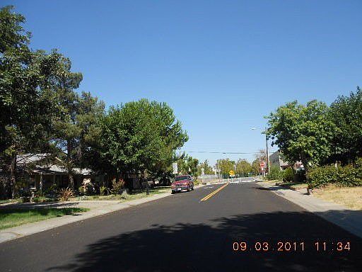 2nd image of 3614 N Coronado Ave