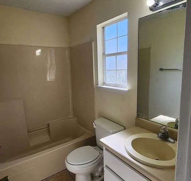 2318 Beech St — Photo 33