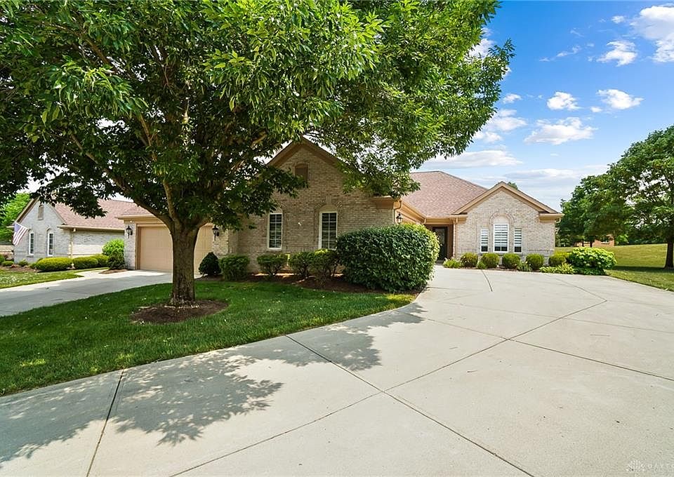 1st image of 6826 Lorien Woods Dr