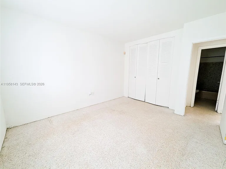 1590 NE 127th St #206 — Photo 10