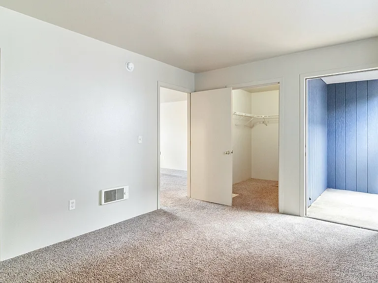 Brentwood Village — Photo 22