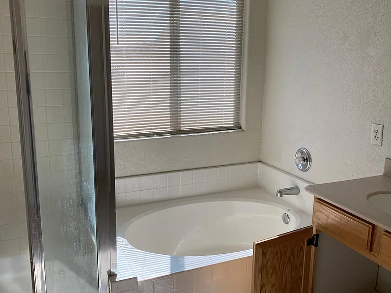 2310 E Lingard St — Photo 10
