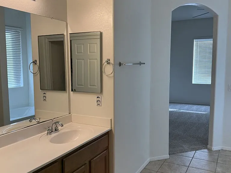 43849 W Kramer Ln — Photo 7