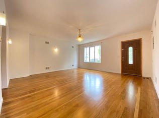 240 Anderson St, Staten Island, NY 10305