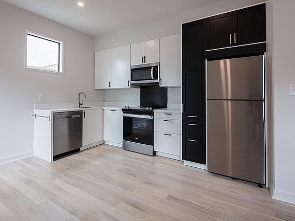3rd image of 1836 3rd St #1836