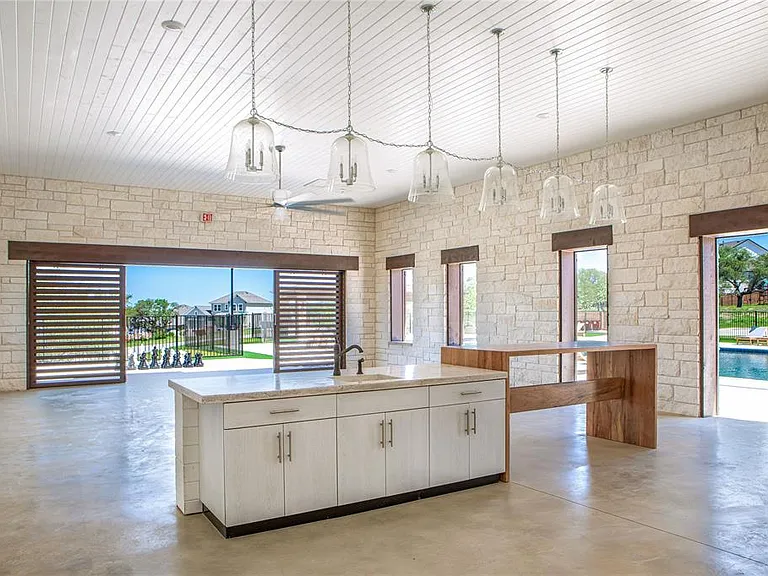 8517 Grenadier Dr — Photo 36