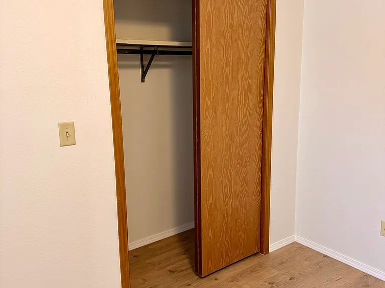 320 S Cherry St #6 — Photo 8