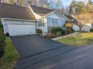 306 Ewarts Hill Rd, Hendersonville, NC 28739