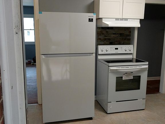 5th image of 1602 Gibson St