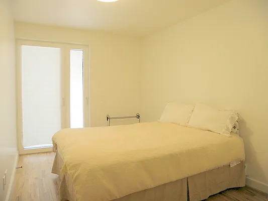 Rented by Vespa Properties Group | media 18