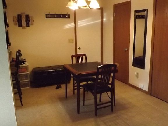 5th image of 1583 Helmo Ave N