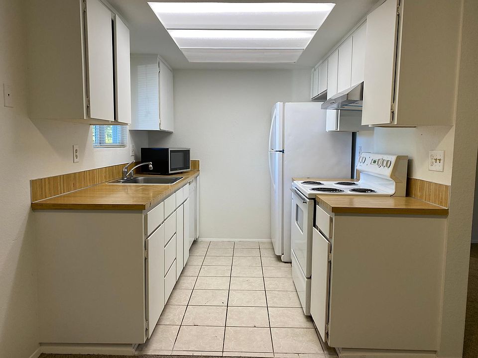1st image of 5627 204th St SW #C
