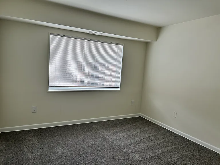 Edgewood Hill Apartments — Photo 10