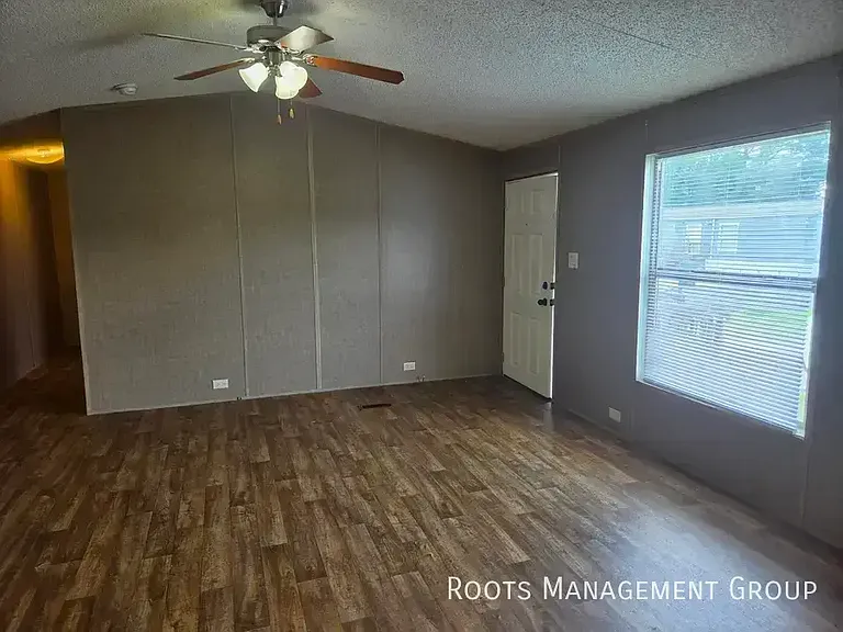 320 Rae St #40 — Photo 4
