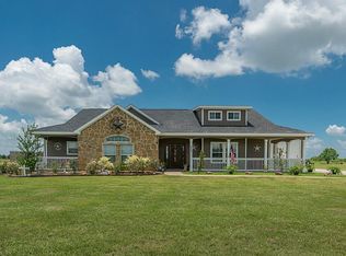 623 N Hamshire Rd, Winnie, TX 77665