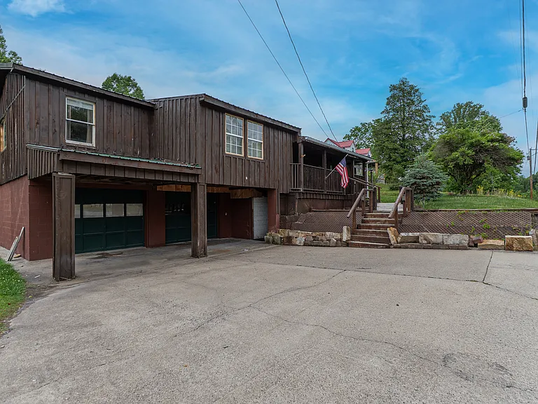 460 Lansing Edmond Rd — Photo 38