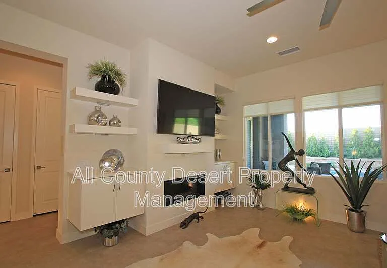 74565 Tesla Dr — Photo 9