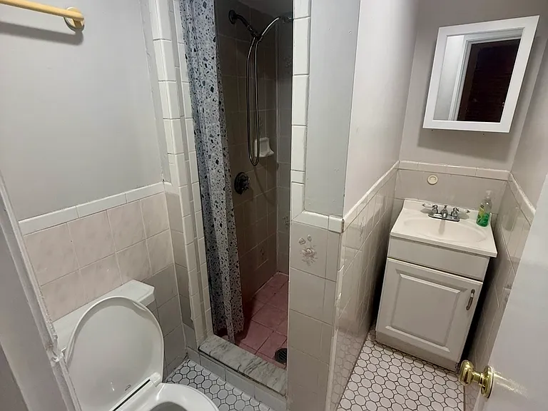 199 Beacon St #1 — Photo 4