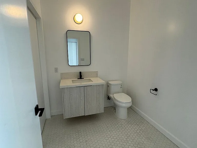1244 Innes Ave #B — Photo 15