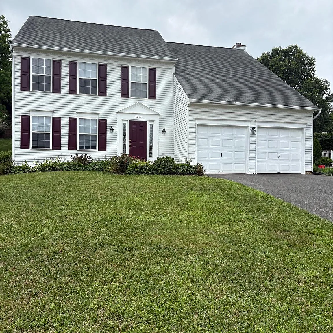 4 bed, 4.0 bath, 2368 sqft, $2,950 — Photo 1
