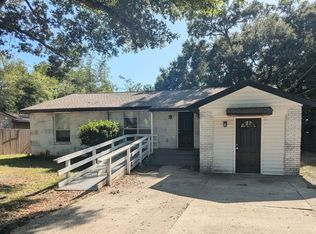 121 Rue Max St, Pensacola, FL 32507