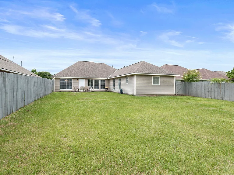 11327 Shady Bend Dr — Photo 17