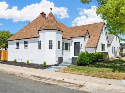 5001 8th Ave, Sacramento, CA, 95820