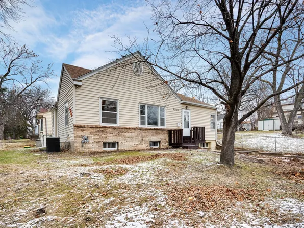 3500 Quail Ave N, Crystal, MN 55422