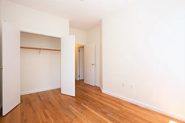 Rented by R New York | media 6