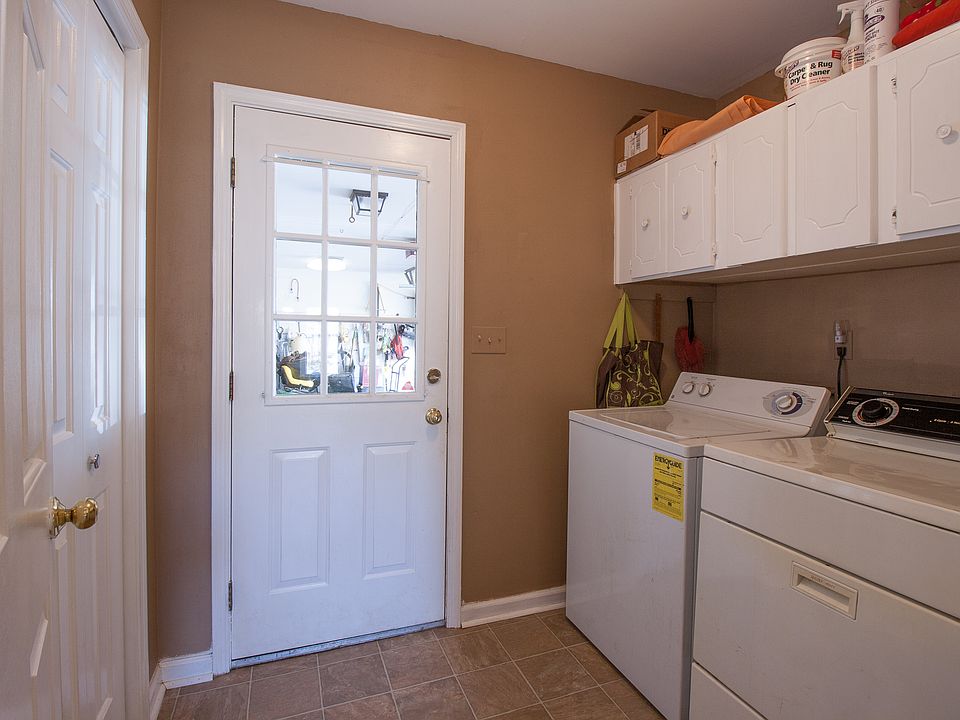 1st image of 505 Summerfield Dr