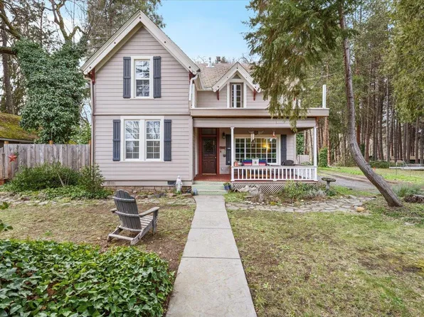 3072 Griffin Creek Rd, Medford, OR 97501