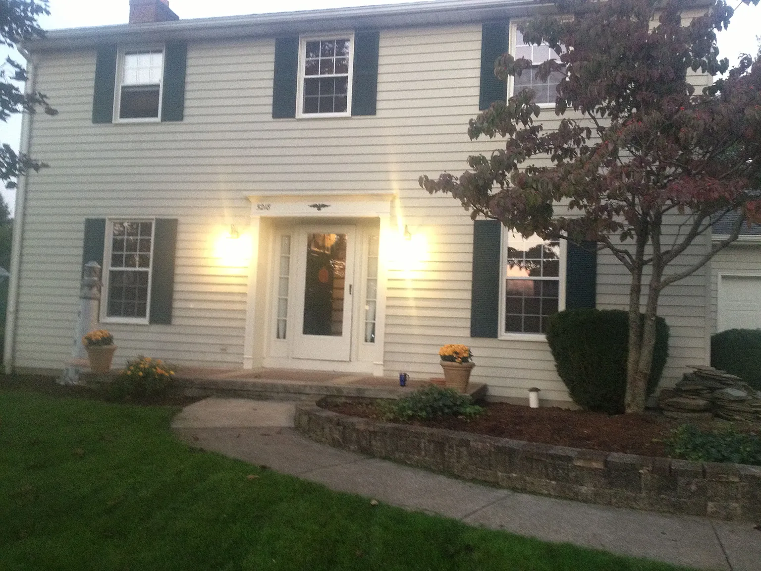 5218 Mill St photo 1