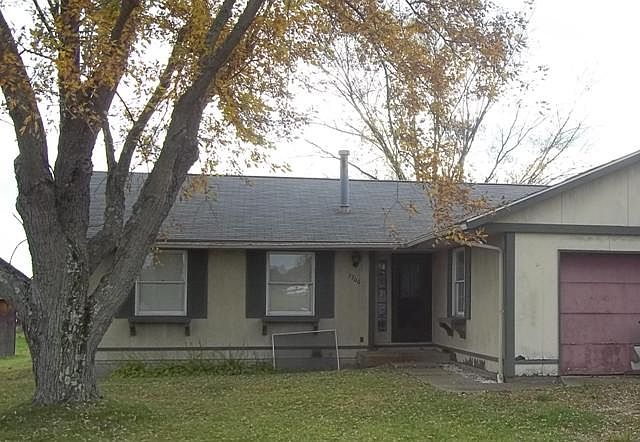 1st image of 3700 Hillside Dr